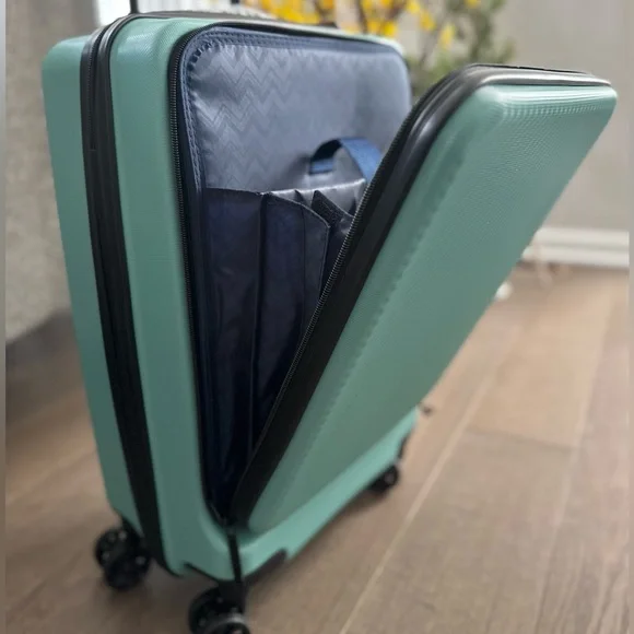 New! CALPAK 22” Hardside Carry-on Spinner With Front Pocket